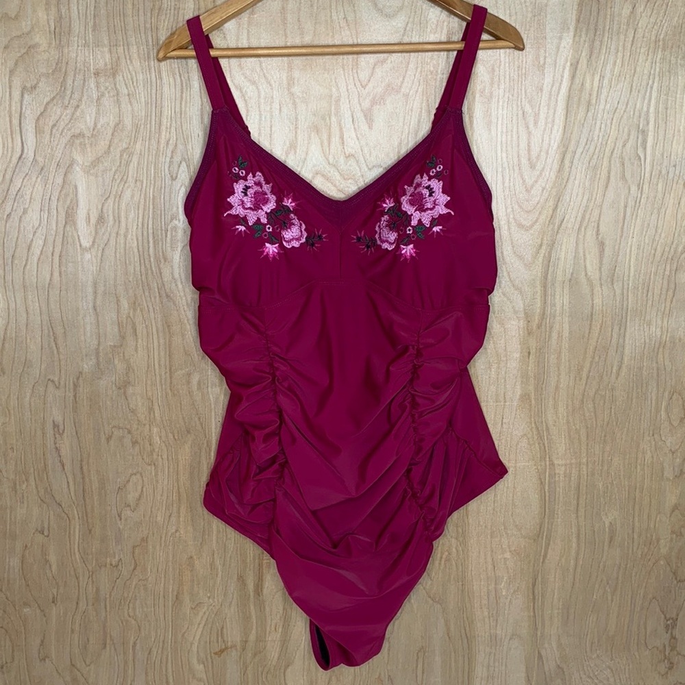 Torrid Swimsuit One Piece Berry Embroidered Size 3X